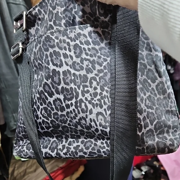 Baggallini Gray Leopard Print Belt Bag - Picture 9 of 11